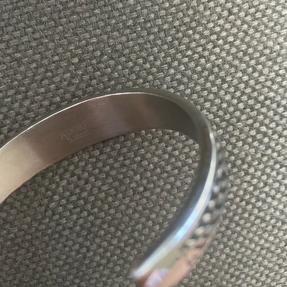 Stainless Steel black & silver cuff bracelet - Tribal design - Picture 4 of 5